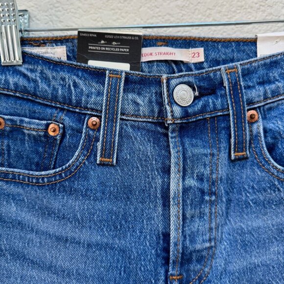 New Levi's Women's Premium Wedgie Straight Blue Jeans Button Fly Size 23 - Picture 3 of 3